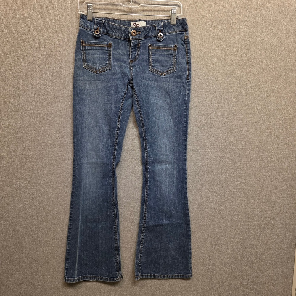 Y2K Juniors Low Rise Flare Jeans Medium Wash Blue Denim Patch Pockets Size 5